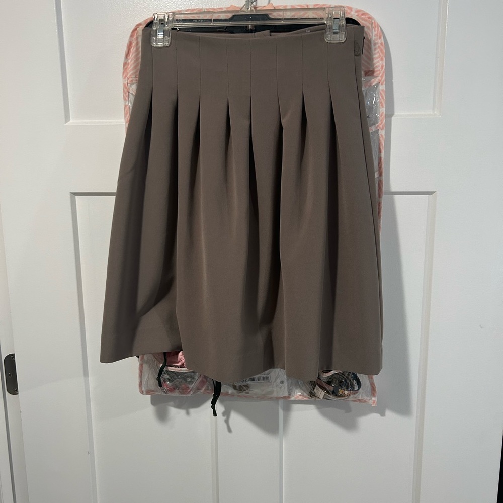 Pleated skirt